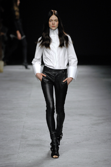 desfiles-givenchy-parisverao2008hc-104