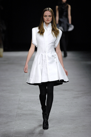 desfiles-givenchy-parisverao2008hc-105