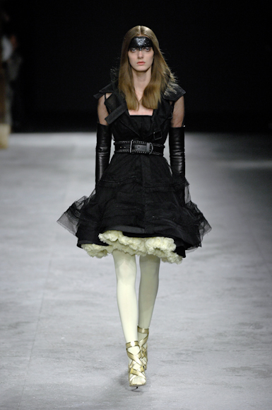desfiles-givenchy-parisverao2008hc-108