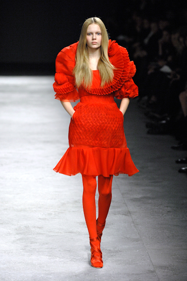 desfiles-givenchy-parisverao2008hc-122