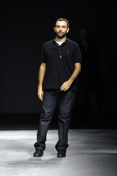 desfiles-givenchy-parisverao2008hc-130