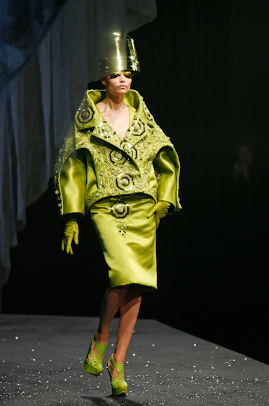 desfiles-dior-parisverao2008hc-100