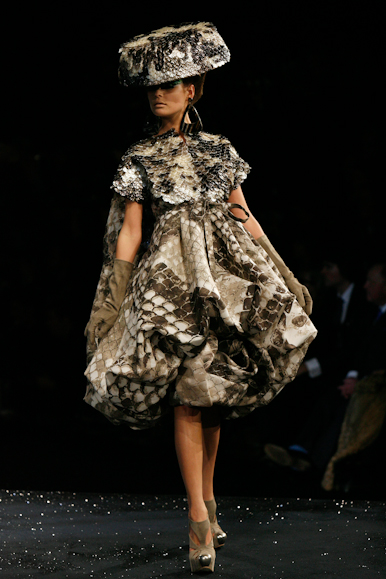 desfiles-dior-parisverao2008hc-116