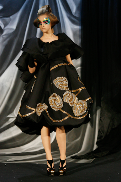 desfiles-dior-parisverao2008hc-125