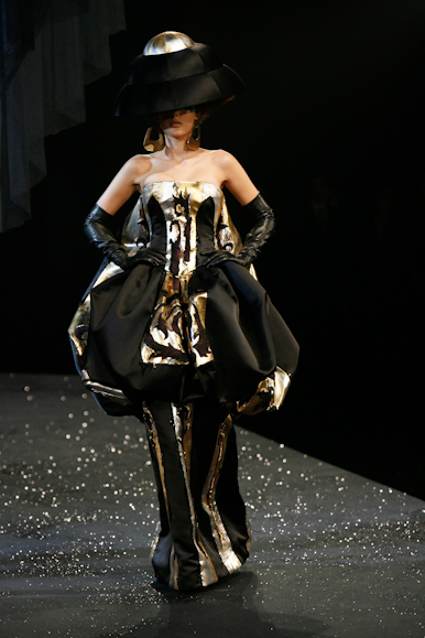 desfiles-dior-parisverao2008hc-126