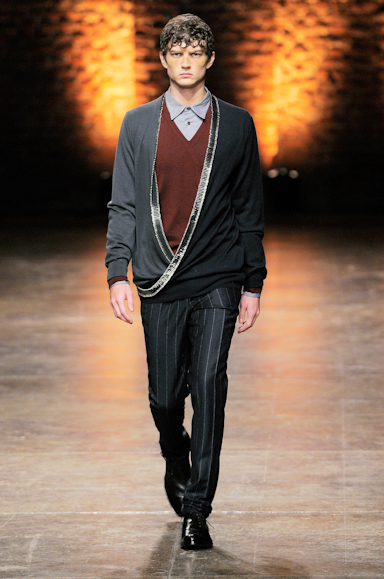 desfiles-amcqueen-milaoinverno2008men-100