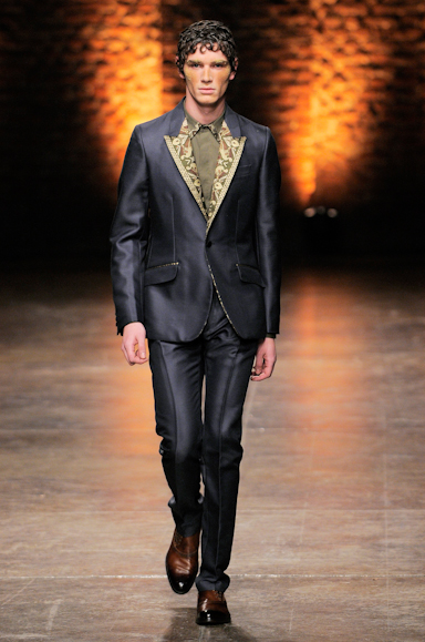 desfiles-amcqueen-milaoinverno2008men-111