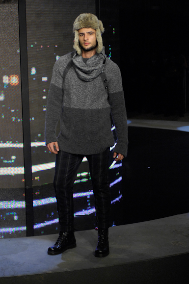 desfiles-colcci-rioinverno2008rtw-138