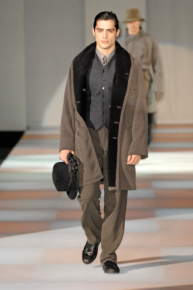desfiles-armani-milaoinverno2008men-129