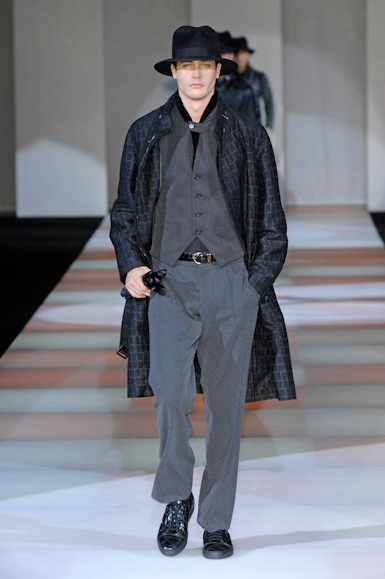 desfiles-armani-milaoinverno2008men-136