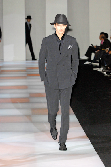 desfiles-armani-milaoinverno2008men-145