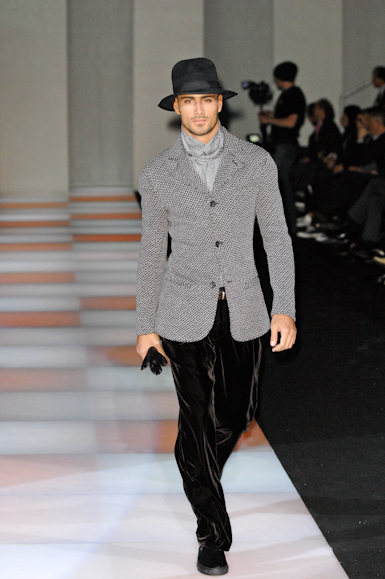 desfiles-armani-milaoinverno2008men-151