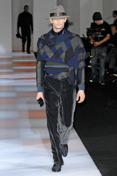 desfiles-armani-milaoinverno2008men-155