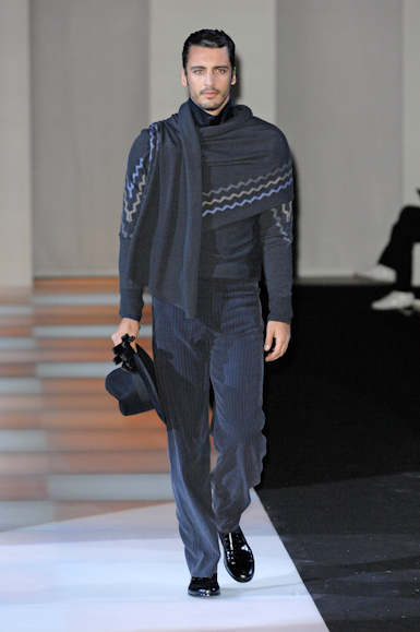 desfiles-armani-milaoinverno2008men-157