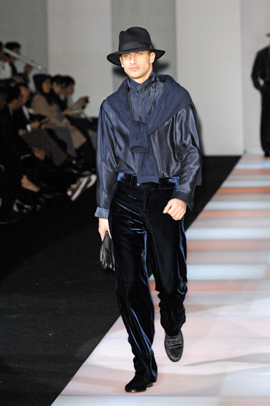 desfiles-armani-milaoinverno2008men-159