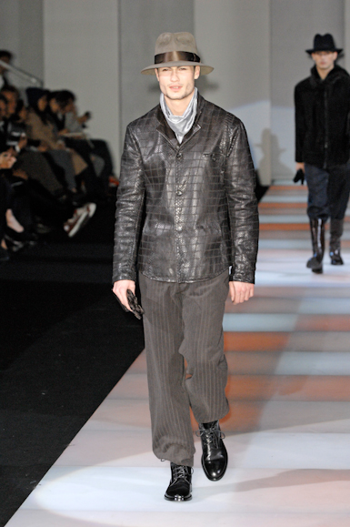 desfiles-armani-milaoinverno2008men-166