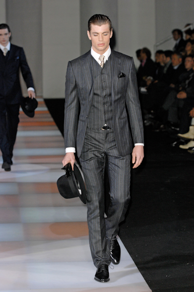 desfiles-armani-milaoinverno2008men-187