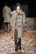 desfiles-burberry-milaoinverno2008men-117