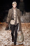 desfiles-burberry-milaoinverno2008men-121