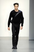 desfiles-calvinklein-milaoinverno2008men-103