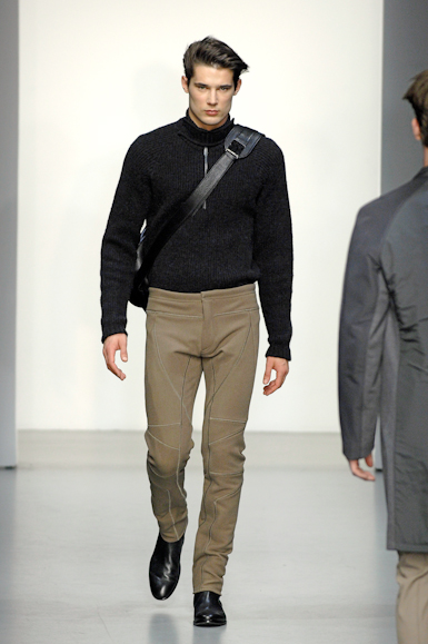 desfiles-calvinklein-milaoinverno2008men-109