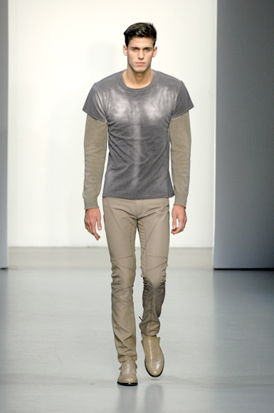 desfiles-calvinklein-milaoinverno2008men-110