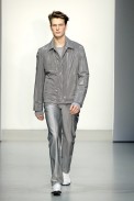 desfiles-calvinklein-milaoinverno2008men-117