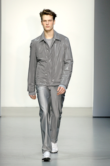 desfiles-calvinklein-milaoinverno2008men-117