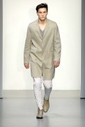 desfiles-calvinklein-milaoinverno2008men-118
