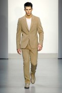 desfiles-calvinklein-milaoinverno2008men-121