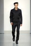 desfiles-calvinklein-milaoinverno2008men-127