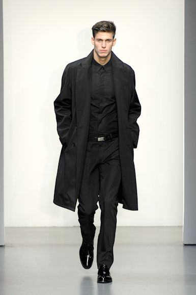 desfiles-calvinklein-milaoinverno2008men-130