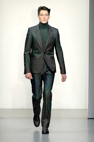 desfiles-calvinklein-milaoinverno2008men-132