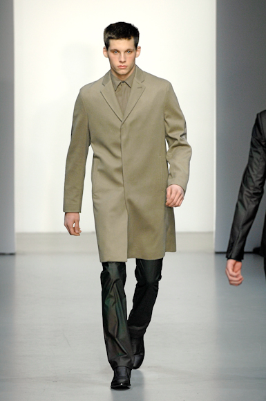 desfiles-calvinklein-milaoinverno2008men-133