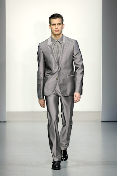 desfiles-calvinklein-milaoinverno2008men-135