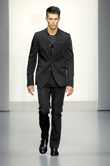 desfiles-calvinklein-milaoinverno2008men-137