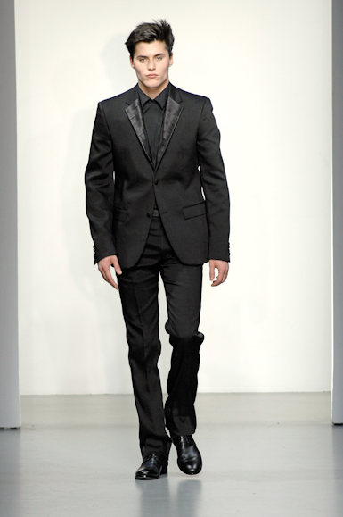 desfiles-calvinklein-milaoinverno2008men-139
