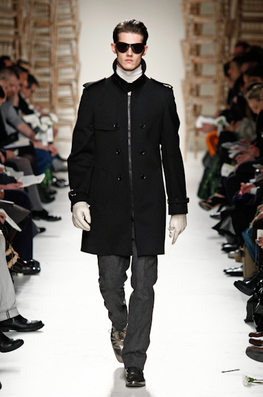 desfiles-moschino-milaoinverno2008men-104