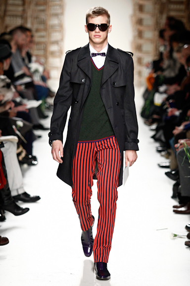 desfiles-moschino-milaoinverno2008men-108