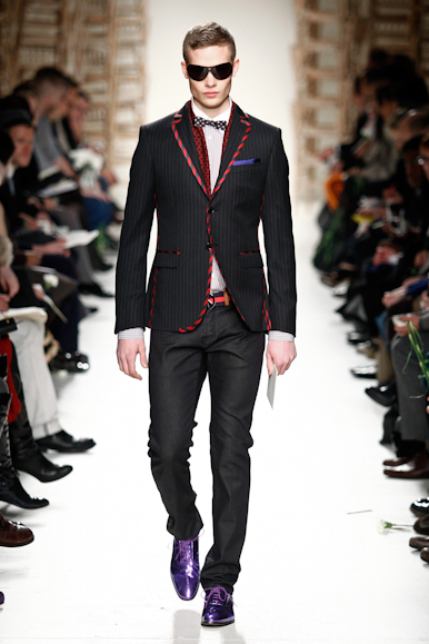 desfiles-moschino-milaoinverno2008men-109