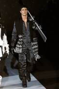 desfiles-emporioarmani-milaoinverno2008men-102