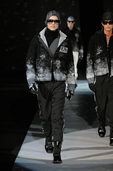 desfiles-emporioarmani-milaoinverno2008men-104