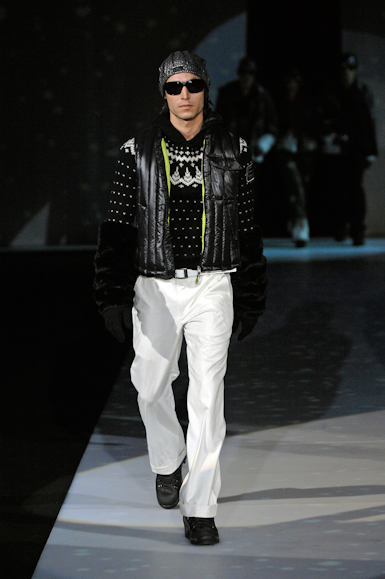 desfiles-emporioarmani-milaoinverno2008men-106