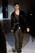 desfiles-emporioarmani-milaoinverno2008men-119
