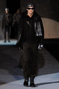 desfiles-emporioarmani-milaoinverno2008men-125