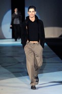 desfiles-emporioarmani-milaoinverno2008men-138