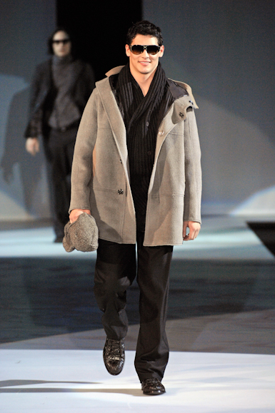 desfiles-emporioarmani-milaoinverno2008men-143