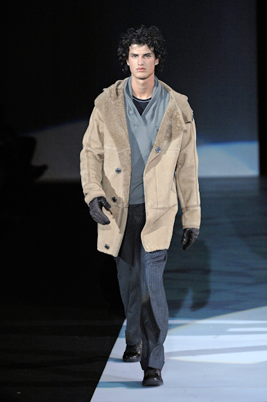 desfiles-emporioarmani-milaoinverno2008men-149