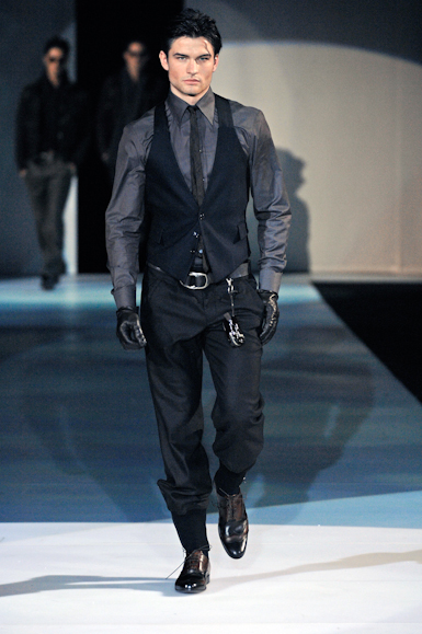 desfiles-emporioarmani-milaoinverno2008men-152