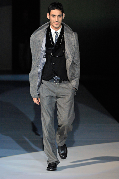 desfiles-emporioarmani-milaoinverno2008men-161